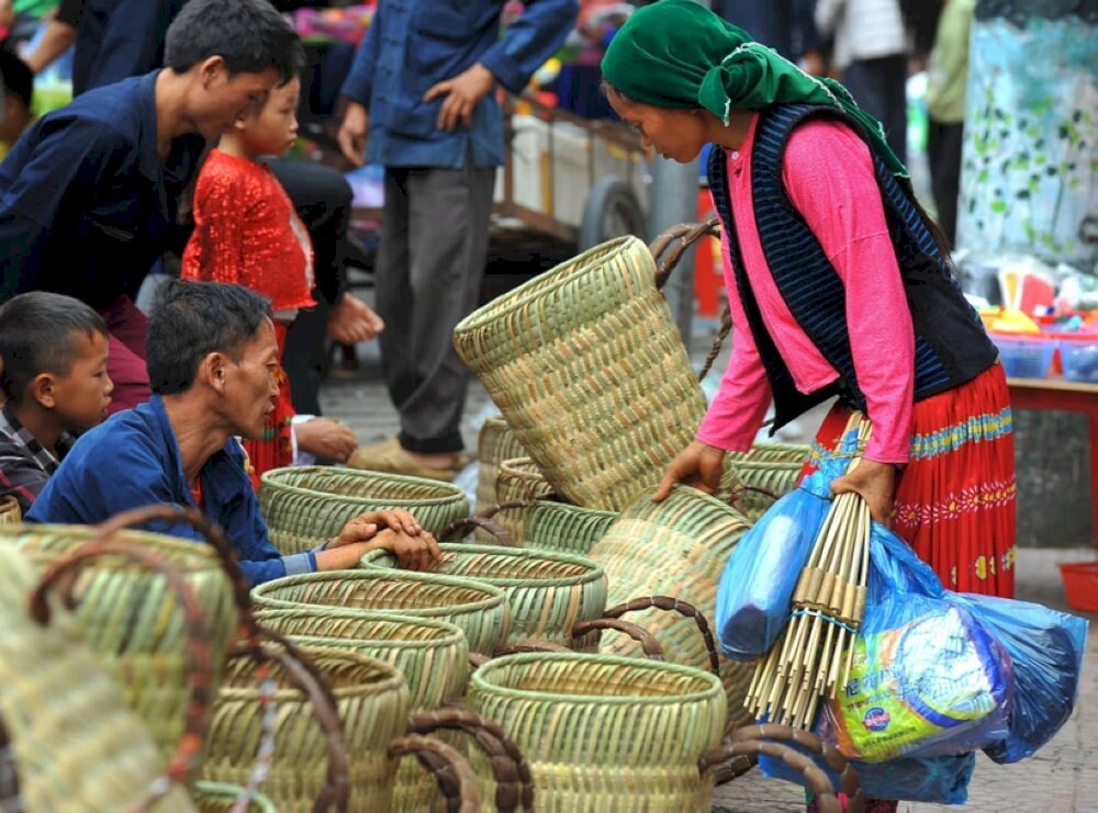 Beautiful handicrafts are sold throughout the market